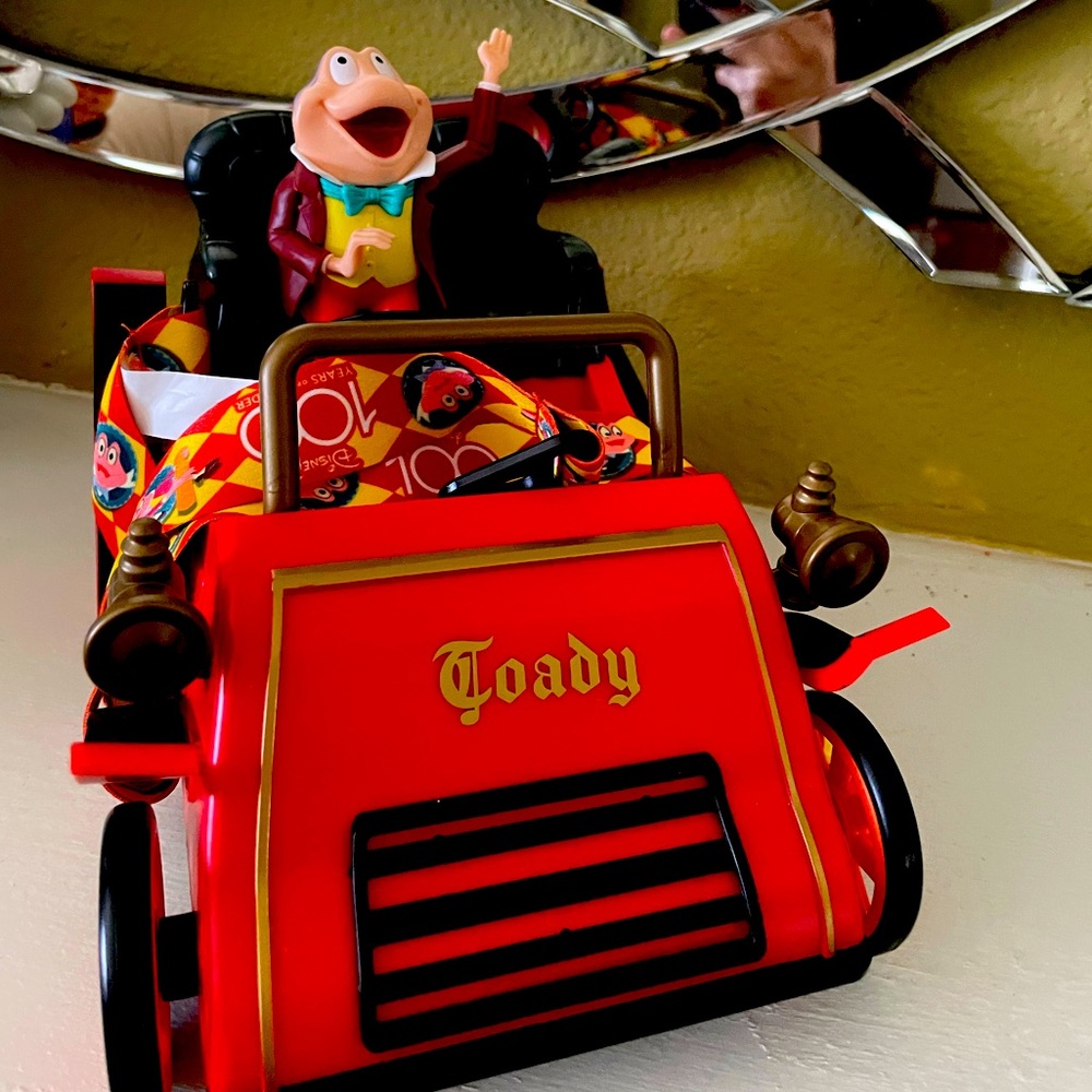 Disneyland Mr.Toad popcorn bucket.